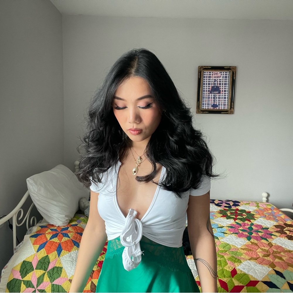 Cropped T-shirt with tie, swimsuit cover up